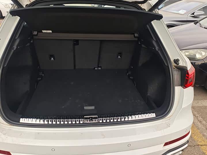 Фото 4 - Audi Q3