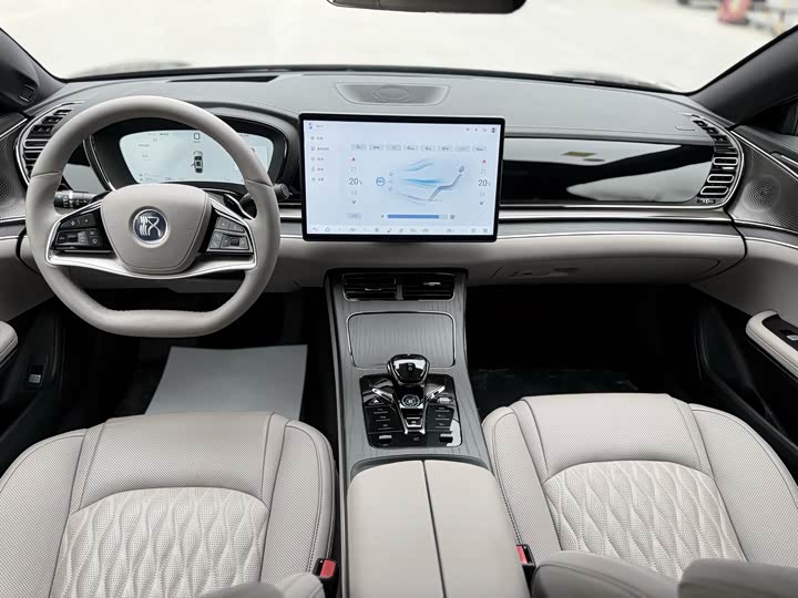 Фото 5 - BYD Han