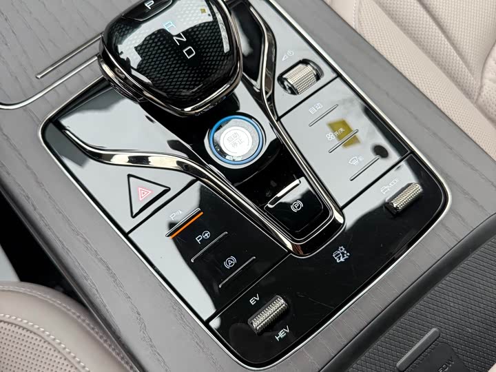 Фото 9 - BYD Han