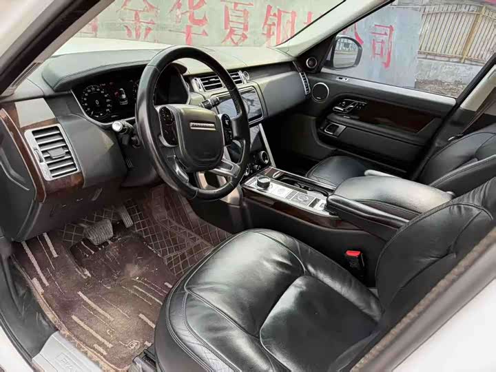 Photo 8 - Land Rover Range Rover