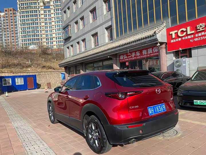 Фото 4 - Mazda CX-30