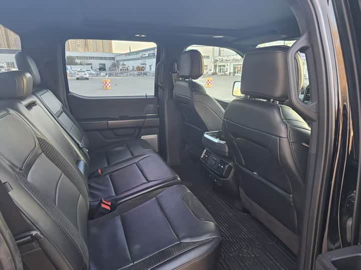 Фото 4 - Ford F-150 Raptor