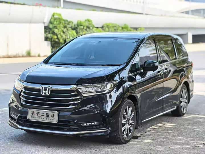 Фото 3 - Honda Odyssey