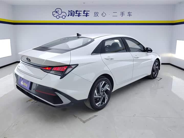 Фото 3 - Hyundai Elantra N line