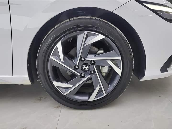 Фото 6 - Hyundai Elantra N line