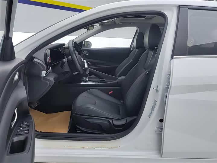 Фото 9 - Hyundai Elantra N line