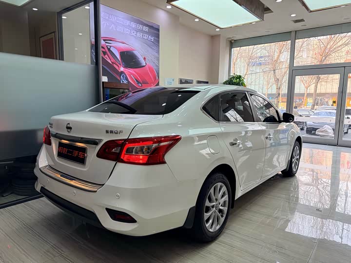 Фото 3 - Nissan Sylphy