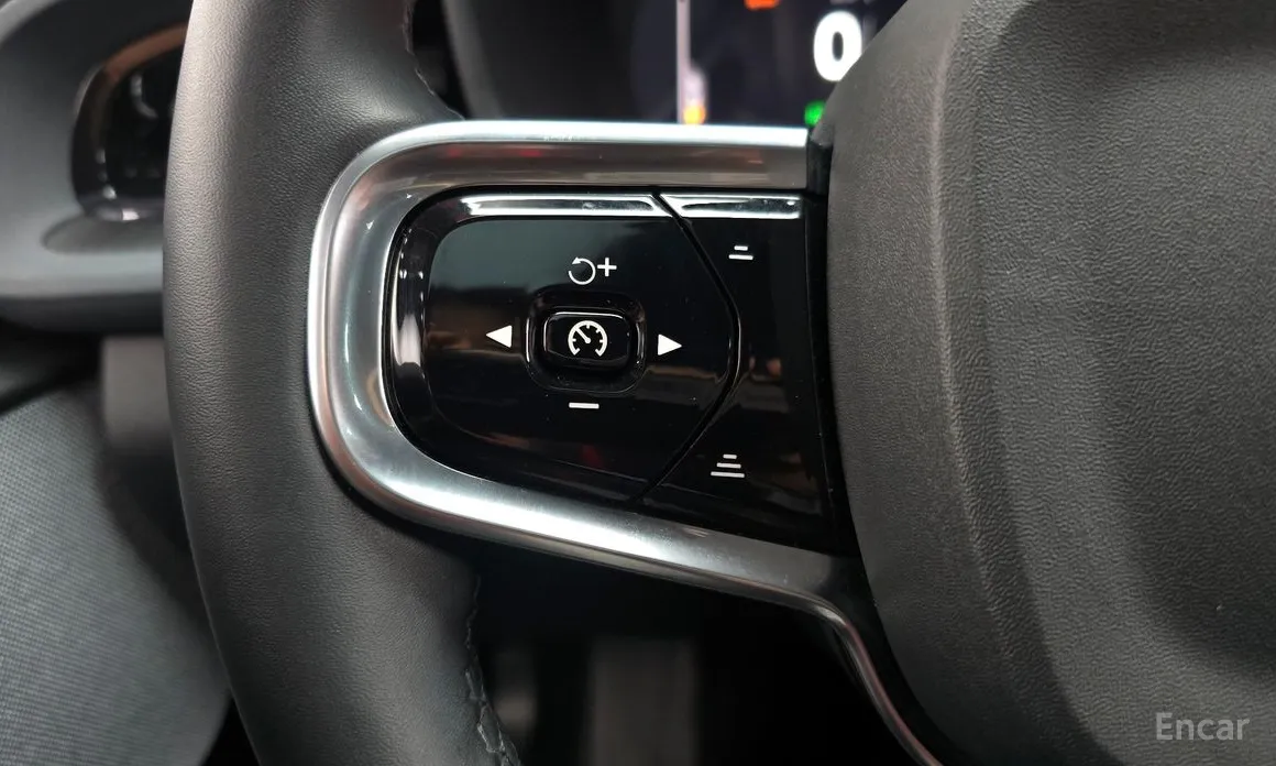 Фото 17 - Polestar 2