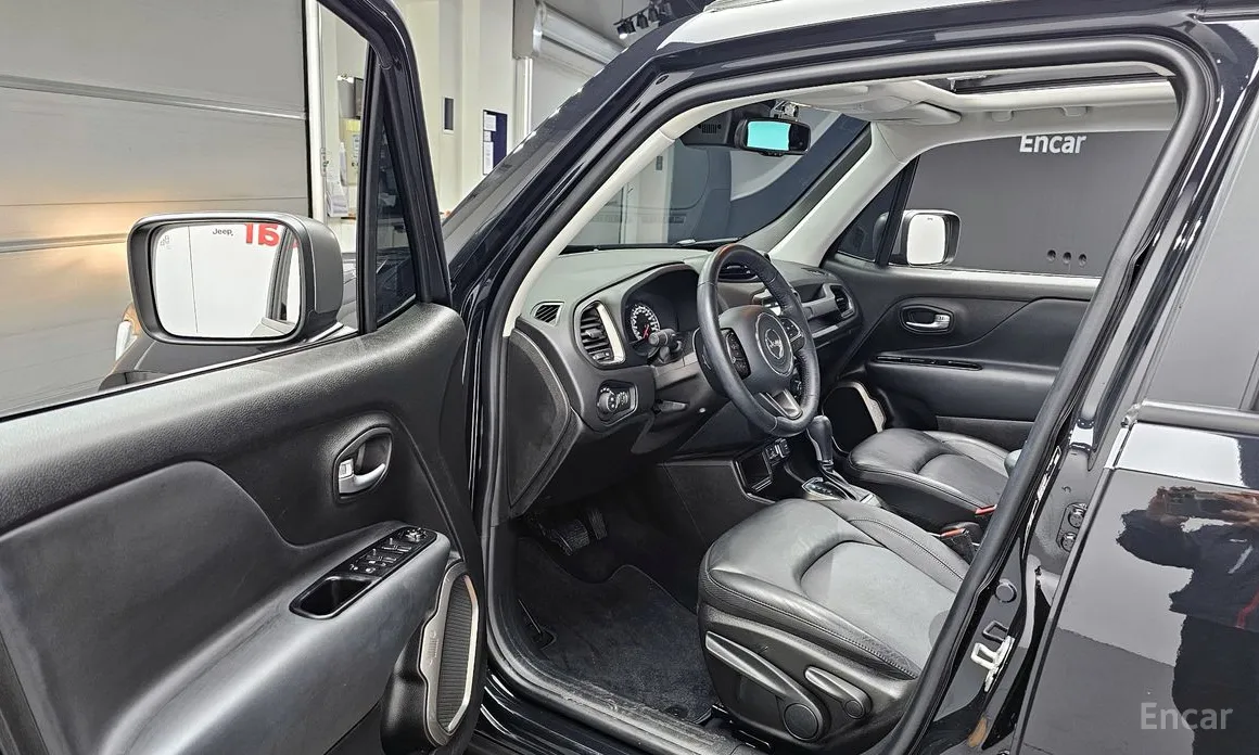 Фото 10 - Jeep Renegade