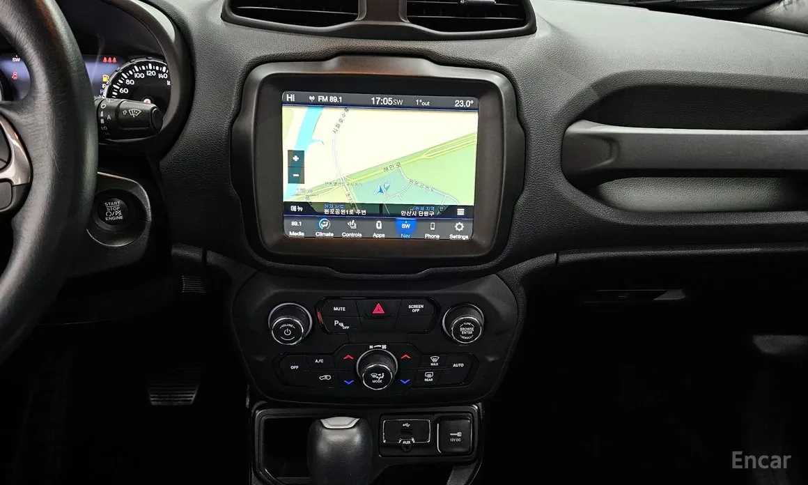 Фото 19 - Jeep Renegade