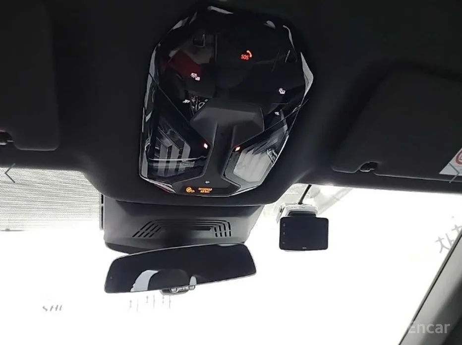 Фото 10 - BMW iX