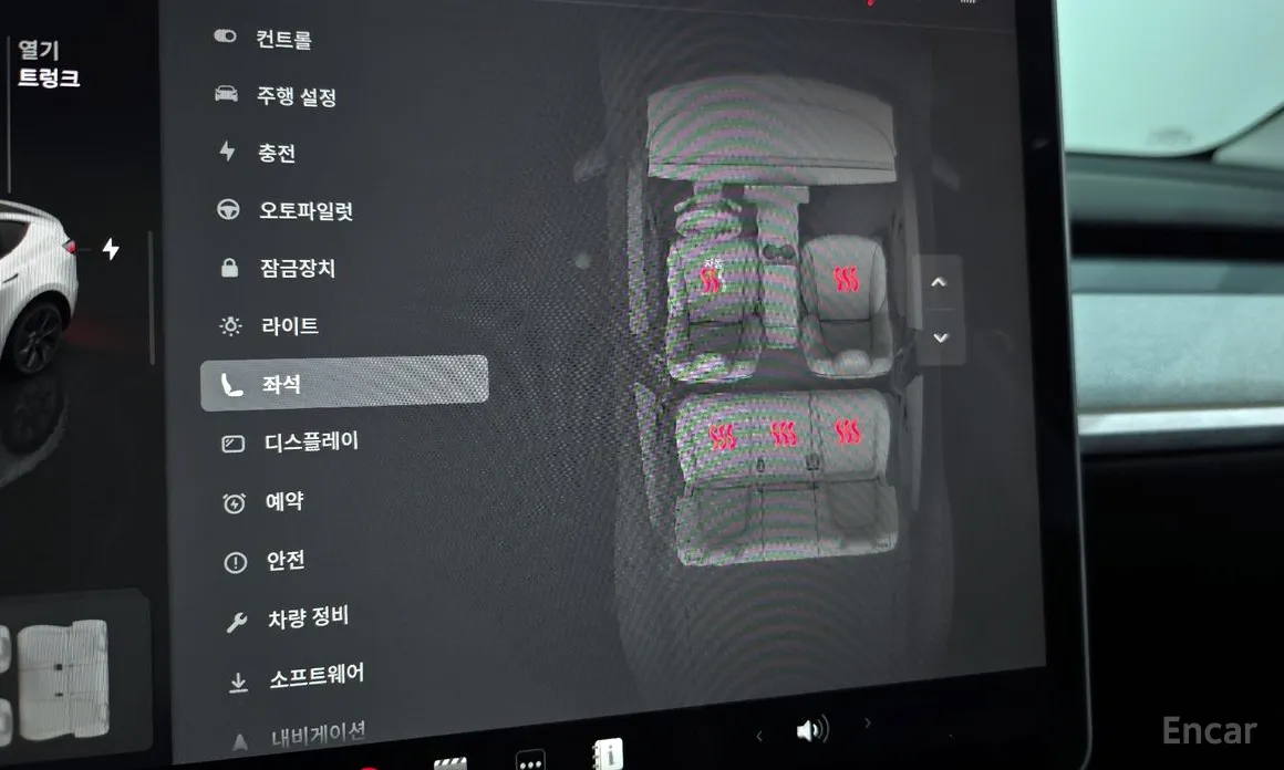 Фото 17 - Tesla Model Y