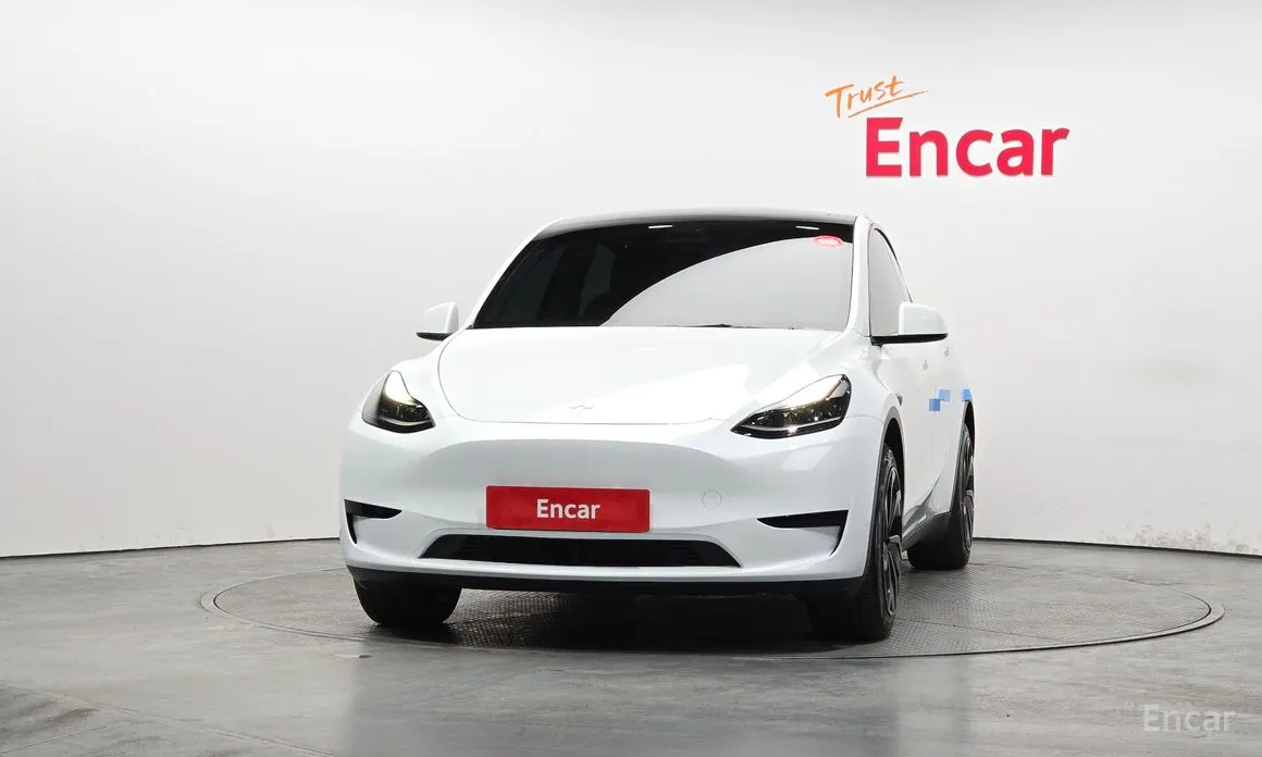 Фото 3 - Tesla Model Y