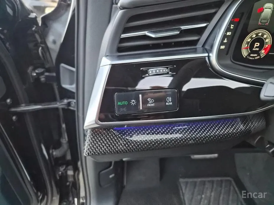 Фото 14 - Audi SQ7