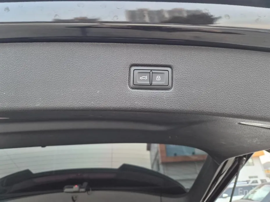 Фото 17 - Audi SQ7