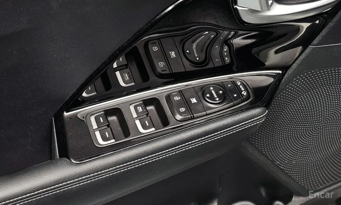 Фото 17 - Kia Niro