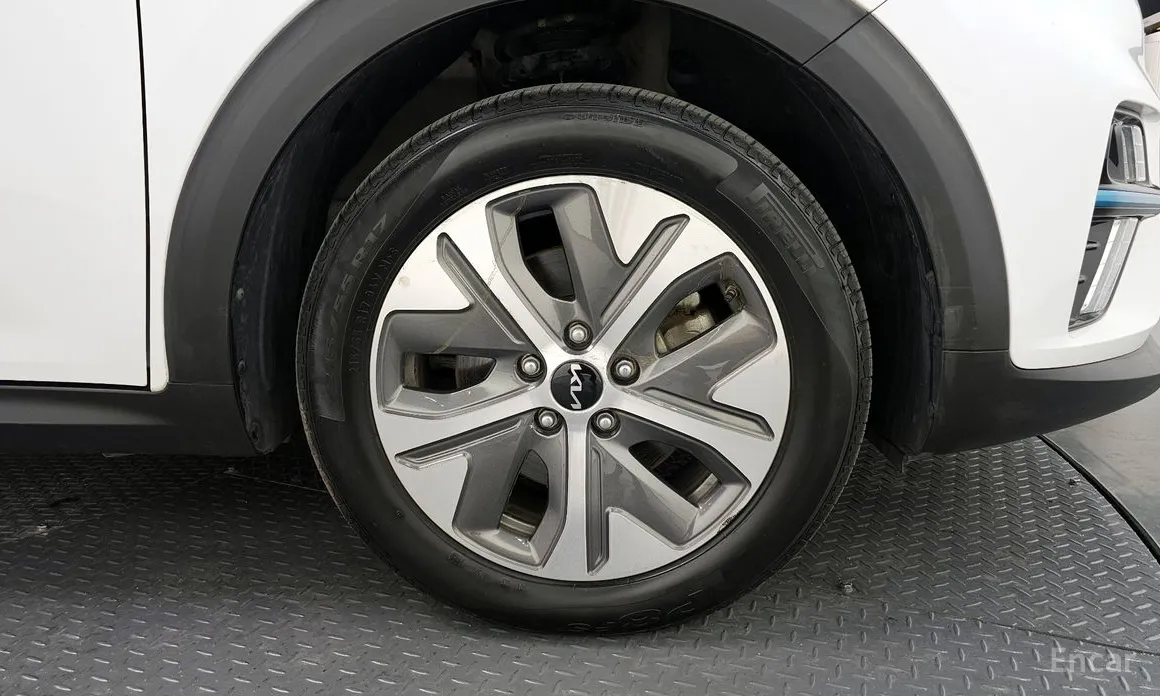 Фото 5 - Kia Niro