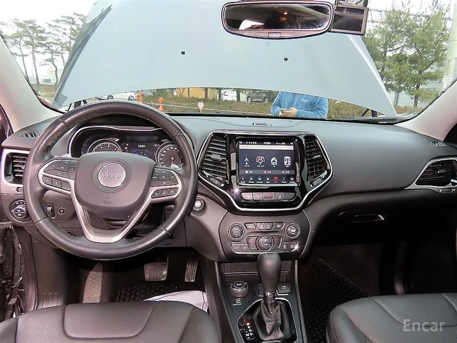 Фото 7 - Jeep Cherokee