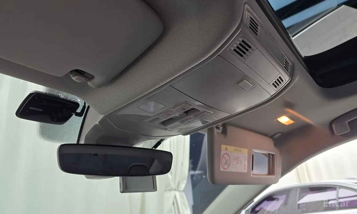 Photo 17 - Volkswagen Jetta