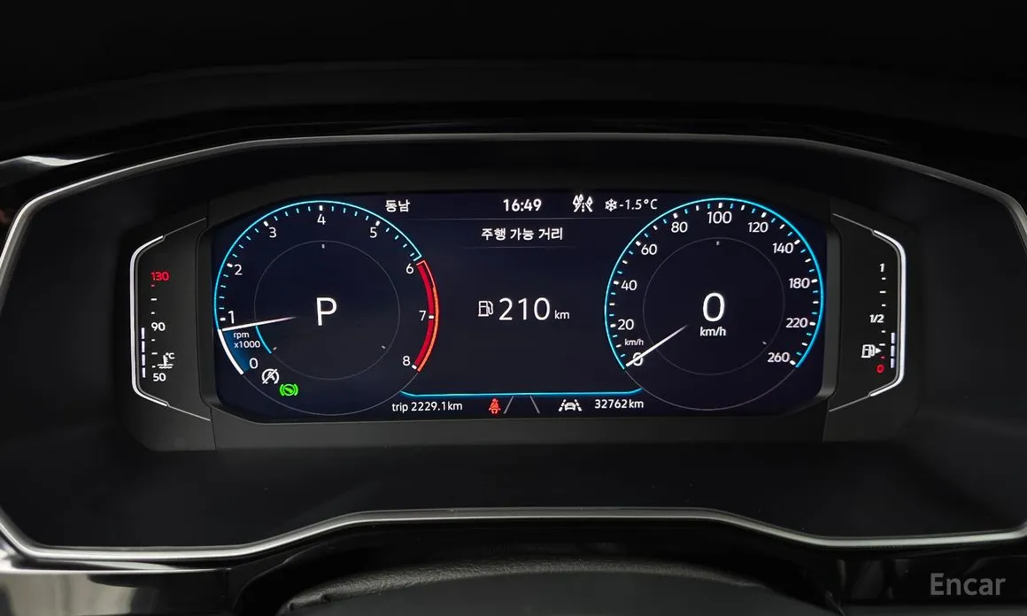 Photo 8 - Volkswagen Jetta