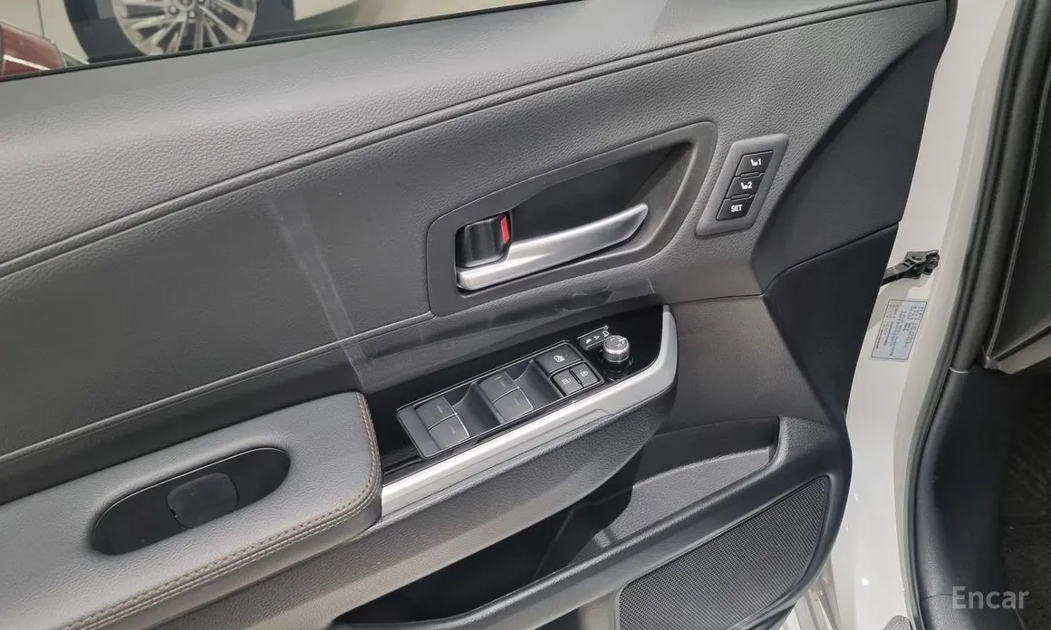 Фото 14 - Toyota Sienna