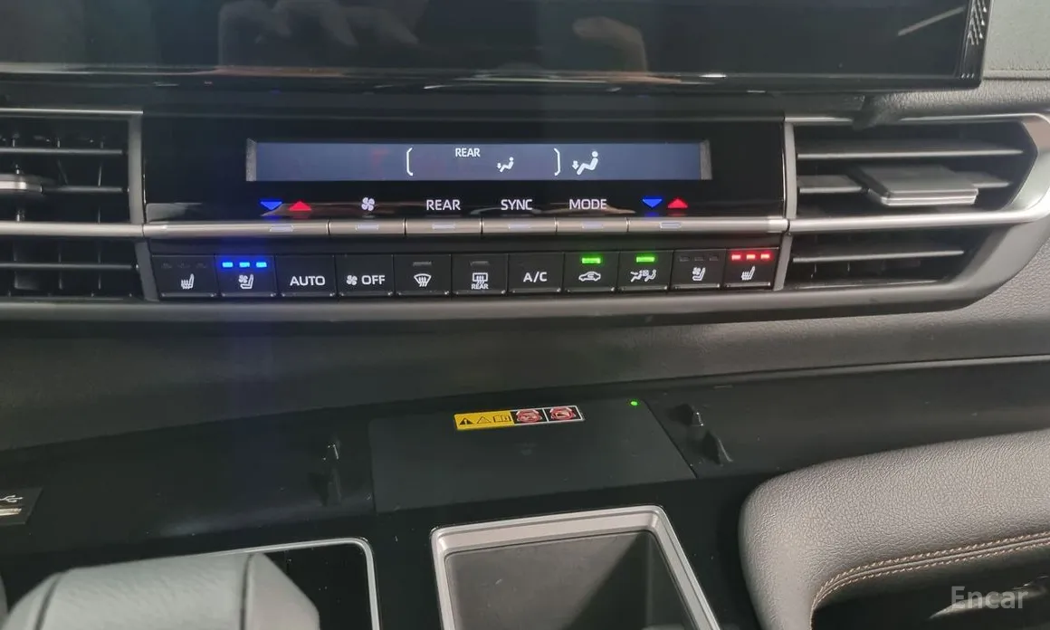 Фото 18 - Toyota Sienna