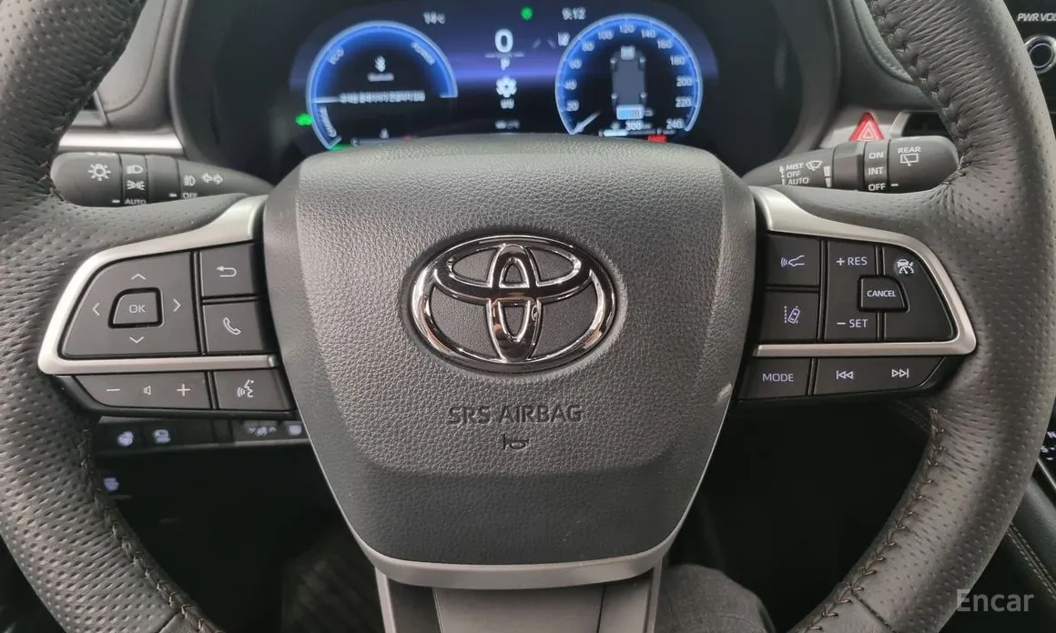 Фото 19 - Toyota Sienna