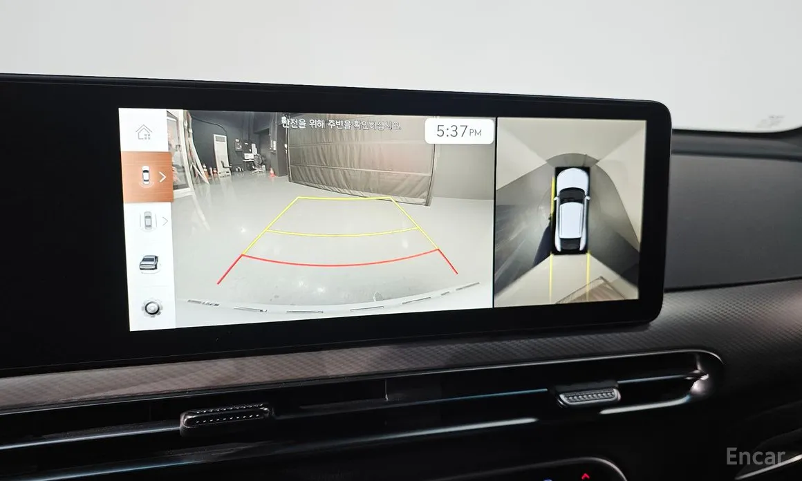 Фото 15 - Genesis GV60