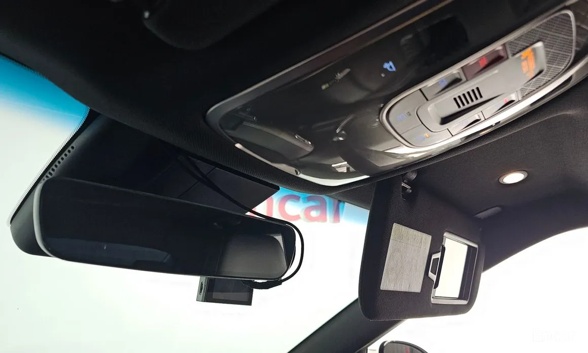 Фото 18 - Genesis GV60