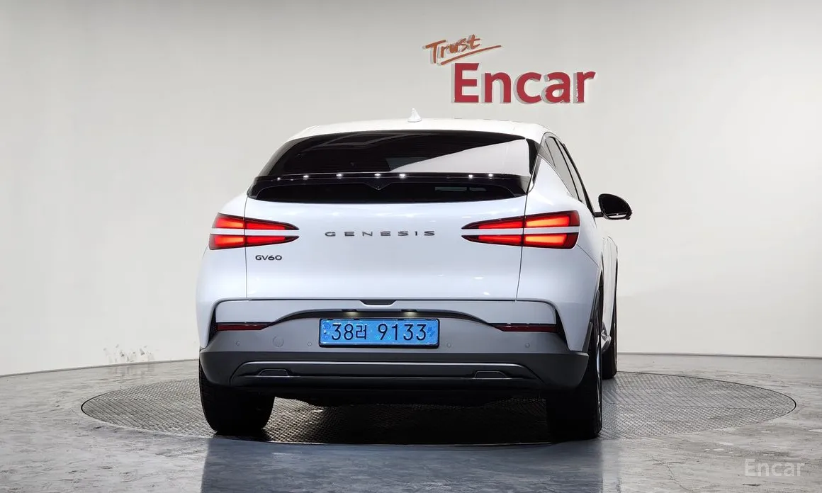 Фото 4 - Genesis GV60
