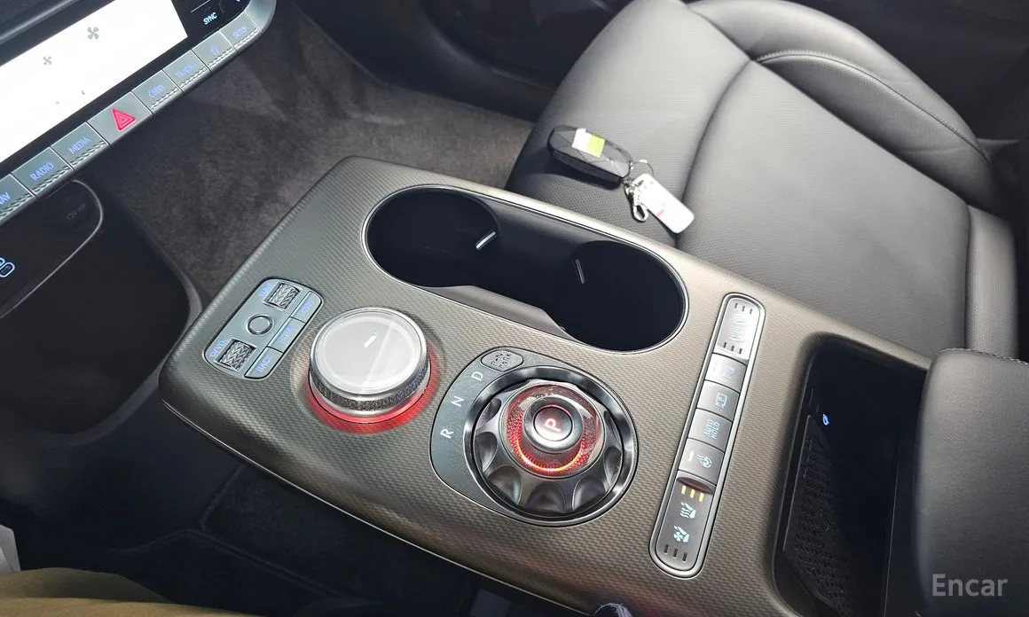 Фото 9 - Genesis GV60