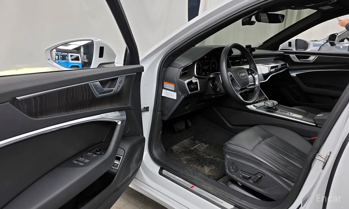 Фото 10 - Audi A6