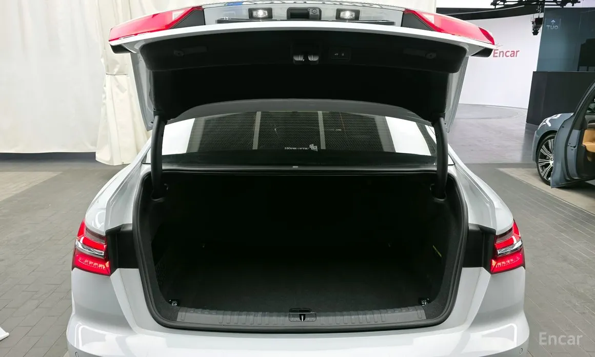 Фото 20 - Audi A6