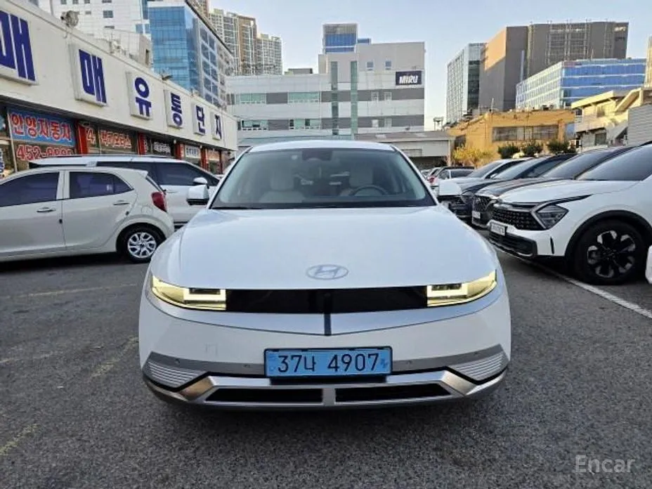 Фото 2 - Hyundai Ioniq 5