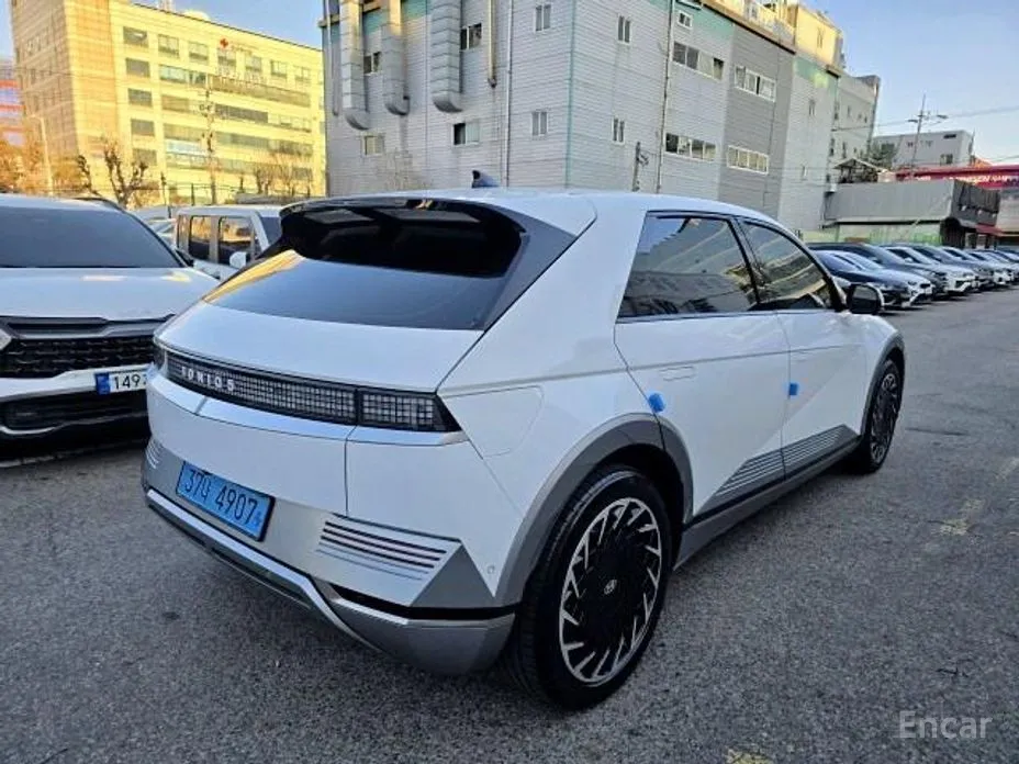 Фото 4 - Hyundai Ioniq 5