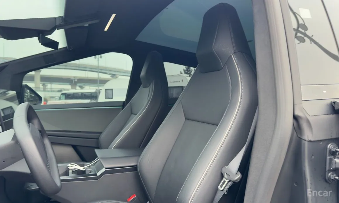 Фото 12 - Tesla Cybertruck