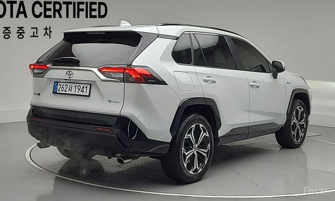 Фото 2 - Toyota RAV4