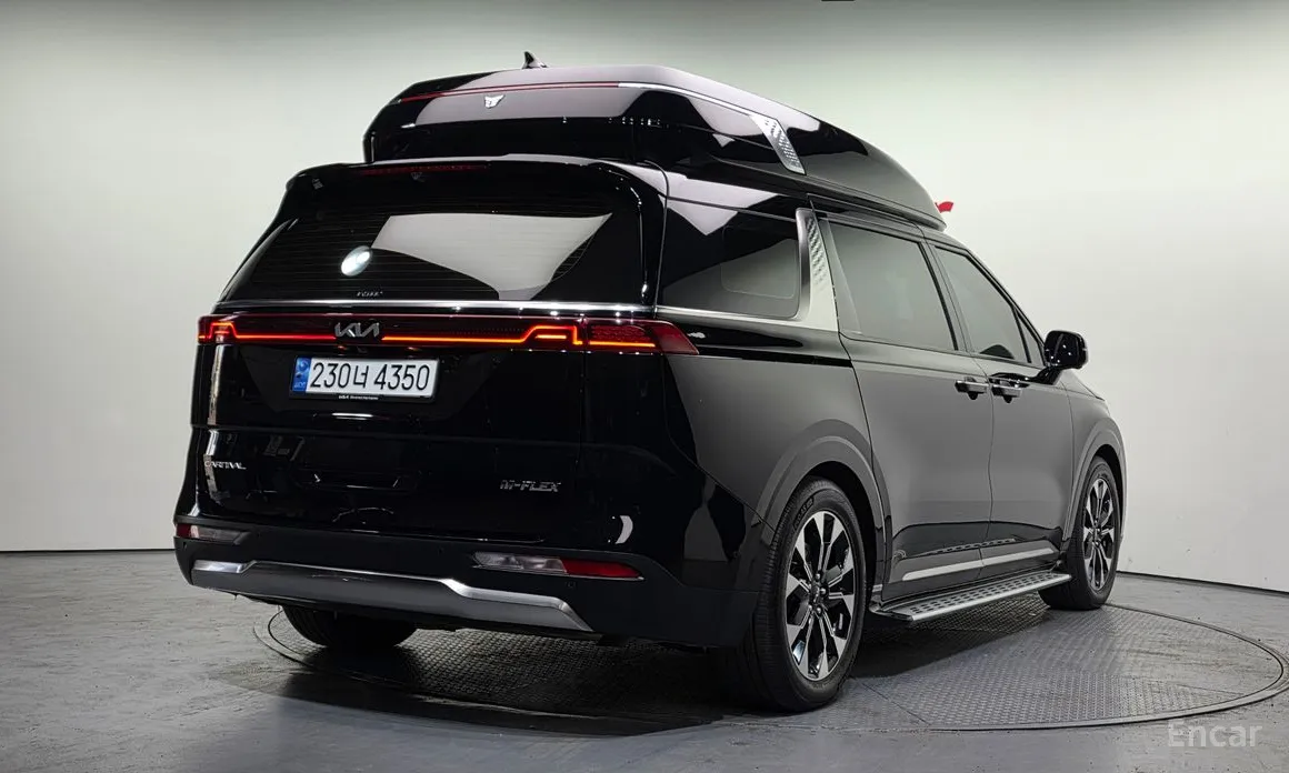 Фото 2 - Kia Carnival