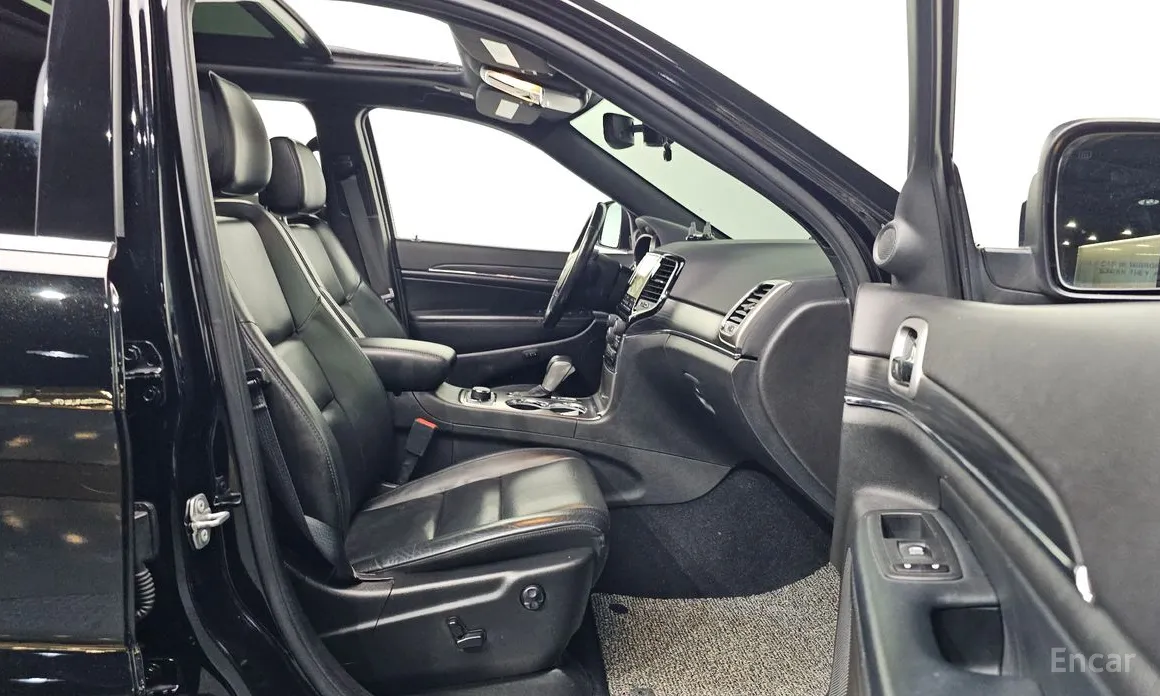 Фото 11 - Jeep Cherokee