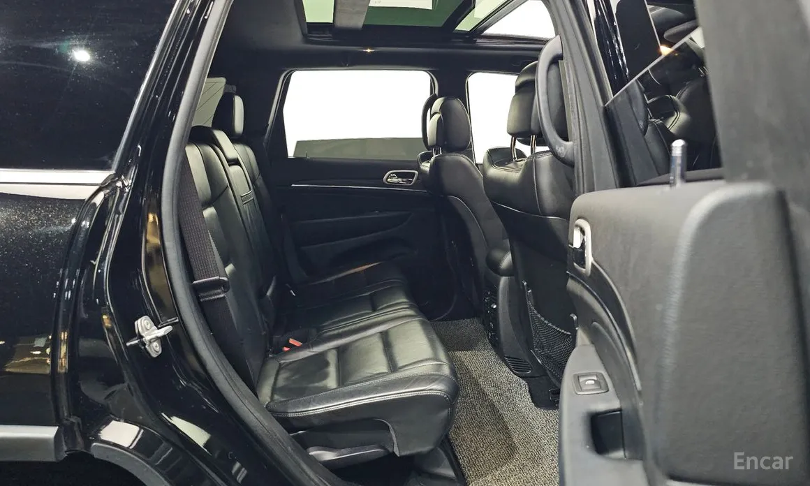 Фото 12 - Jeep Cherokee