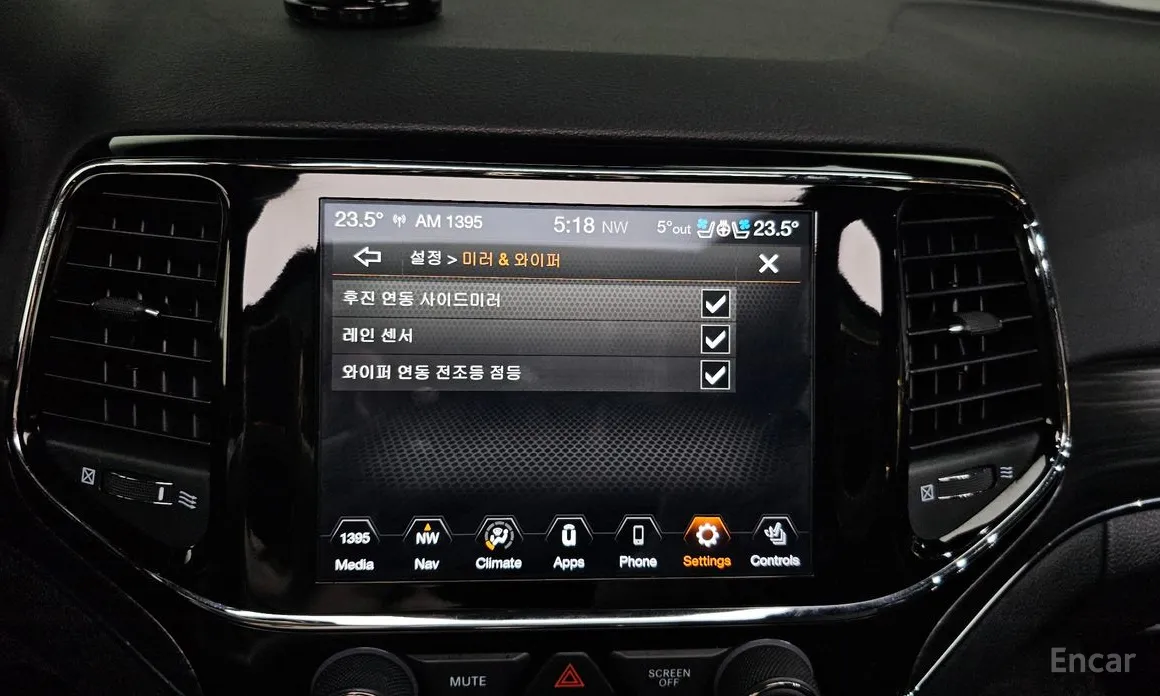 Фото 17 - Jeep Cherokee