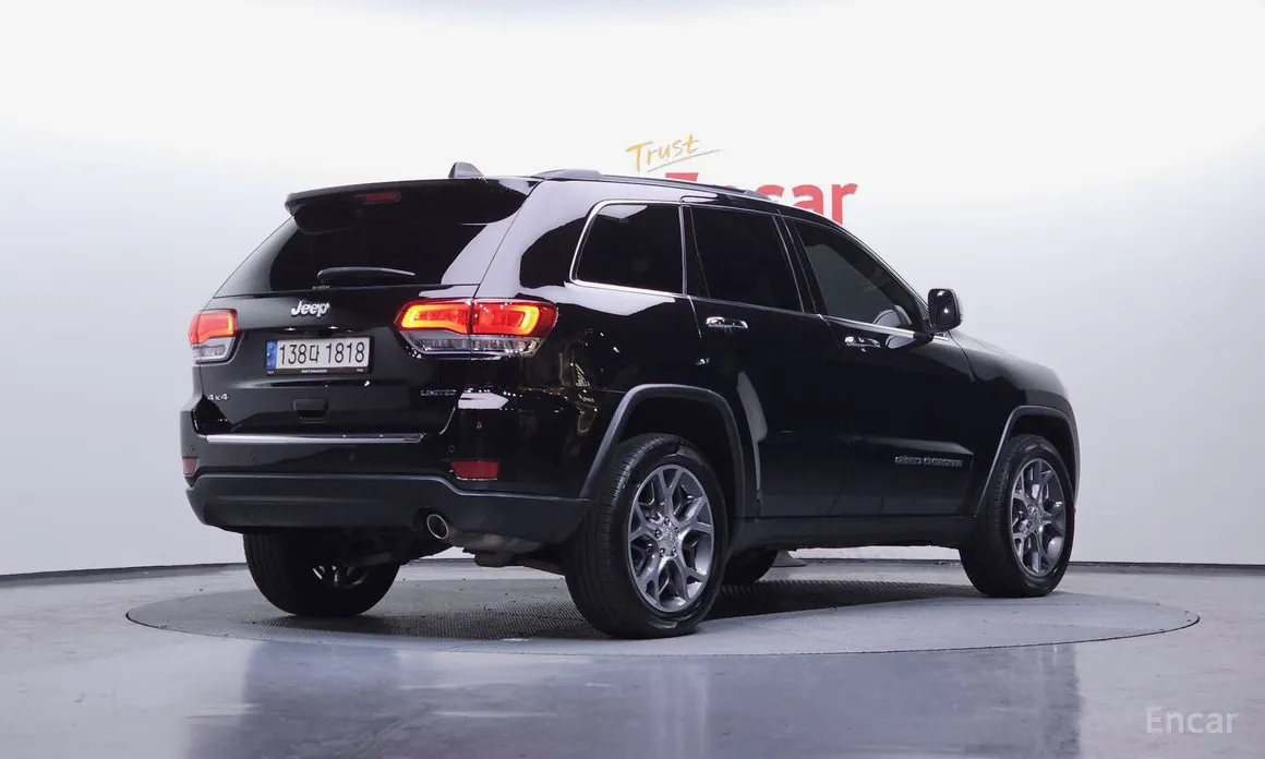 Фото 2 - Jeep Cherokee