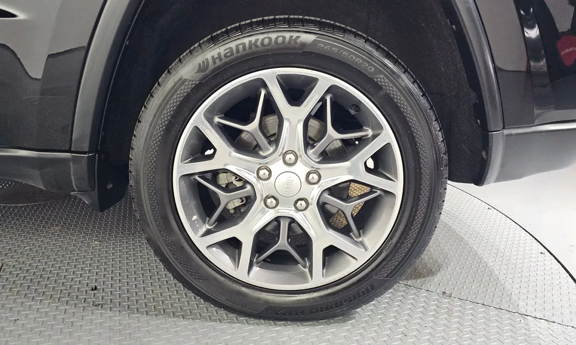 Фото 5 - Jeep Cherokee