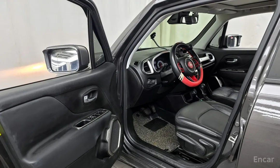 Фото 10 - Jeep Renegade