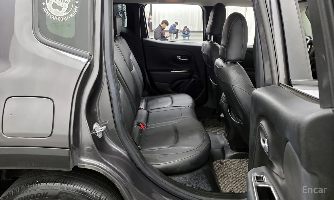 Фото 12 - Jeep Renegade