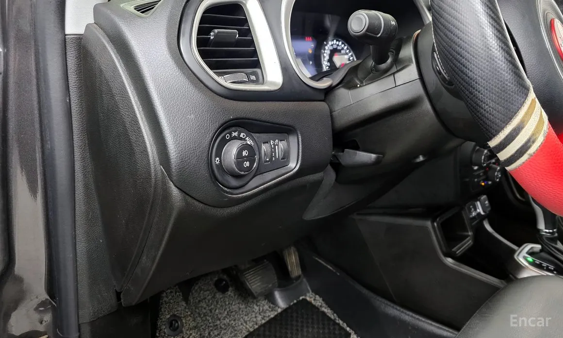 Фото 17 - Jeep Renegade