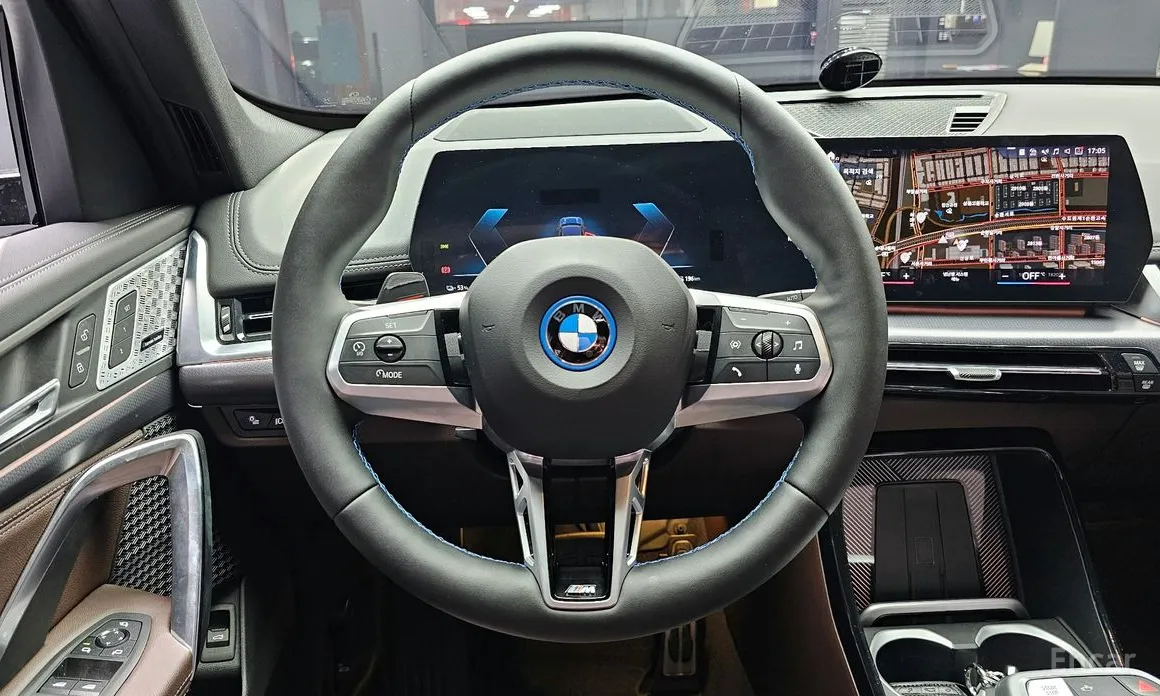 Фото 13 - BMW iX1