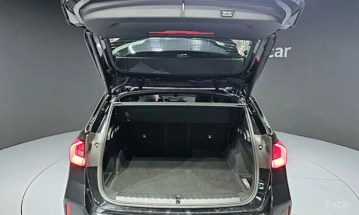 Фото 20 - BMW iX1