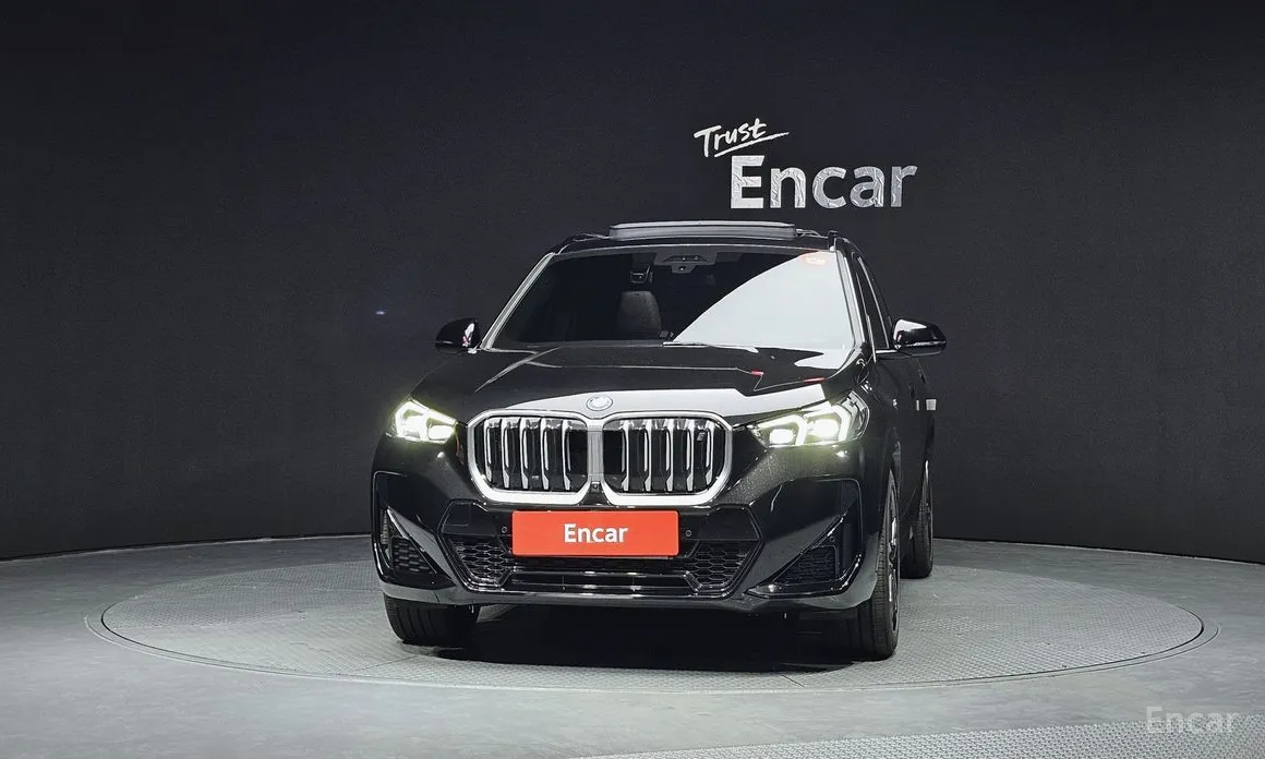 Фото 3 - BMW iX1