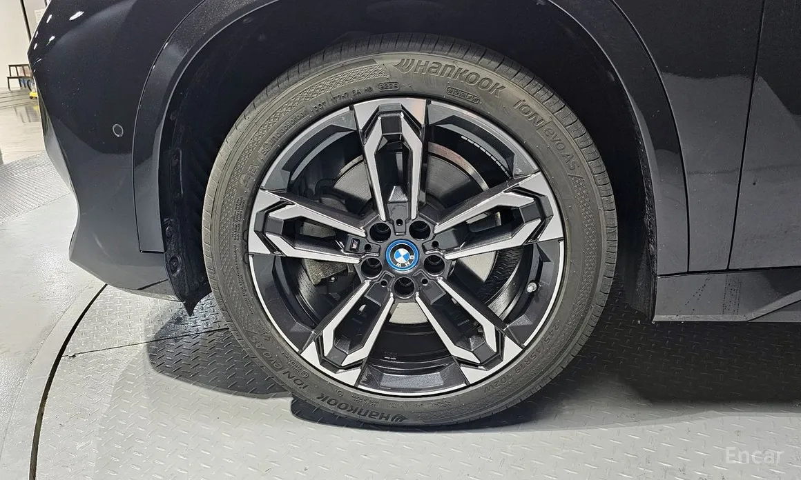 Фото 5 - BMW iX1